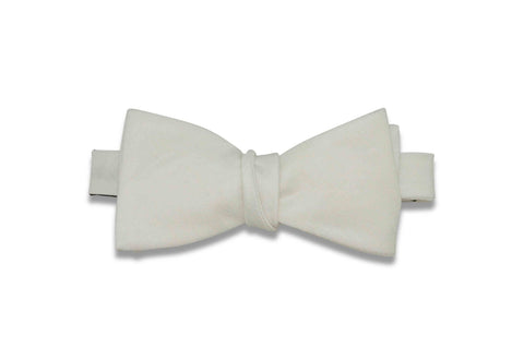 Green Dotted Linen Bow Tie (Pre-Tied)